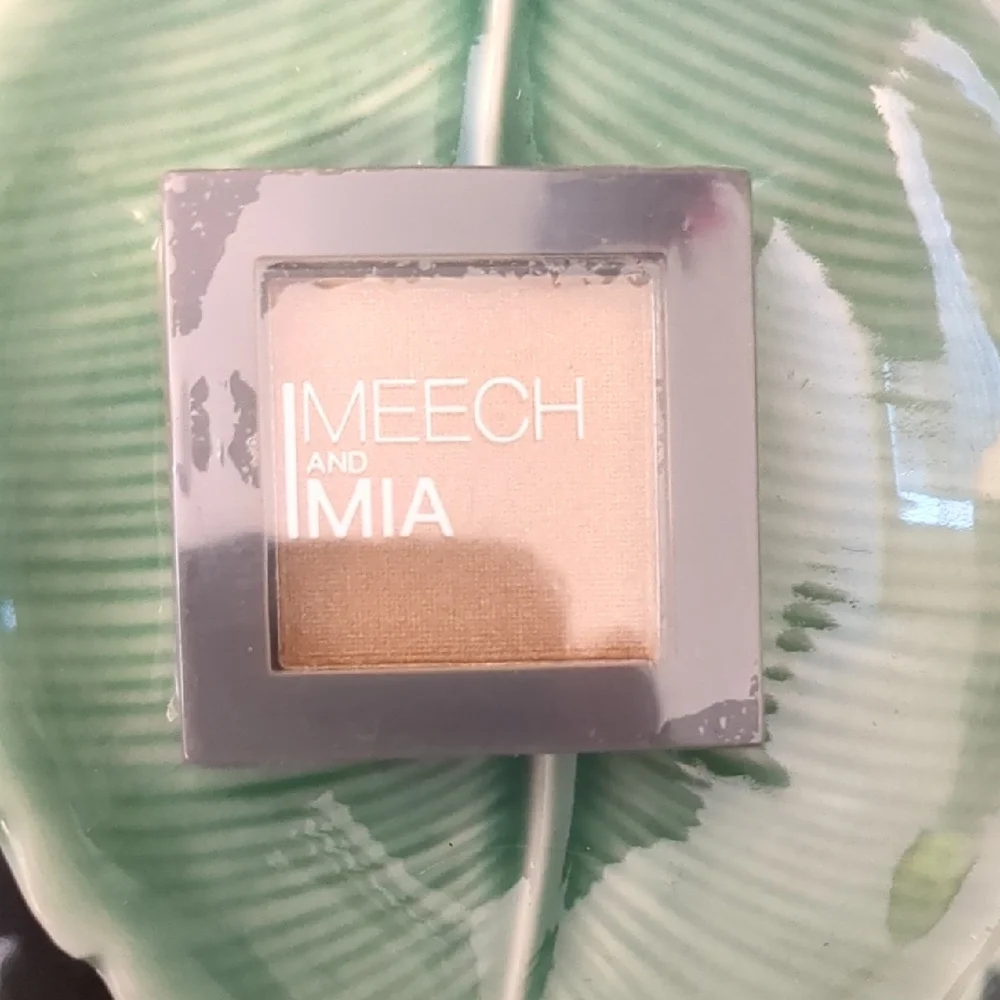 Eyeshadow Palette
